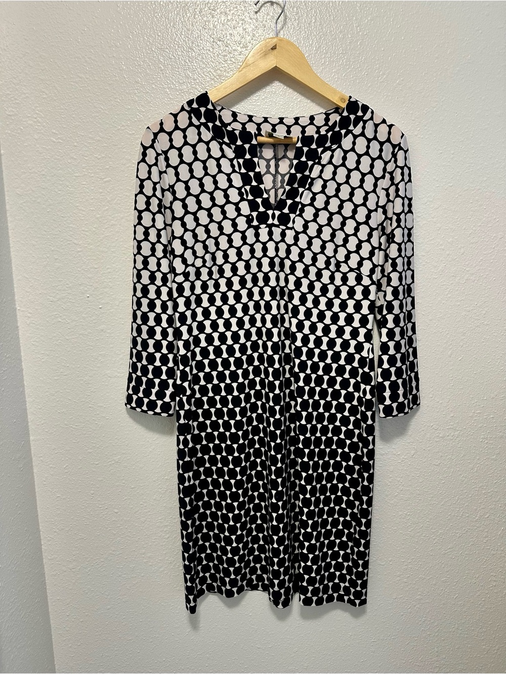 Black & White Geometric Shift Dress